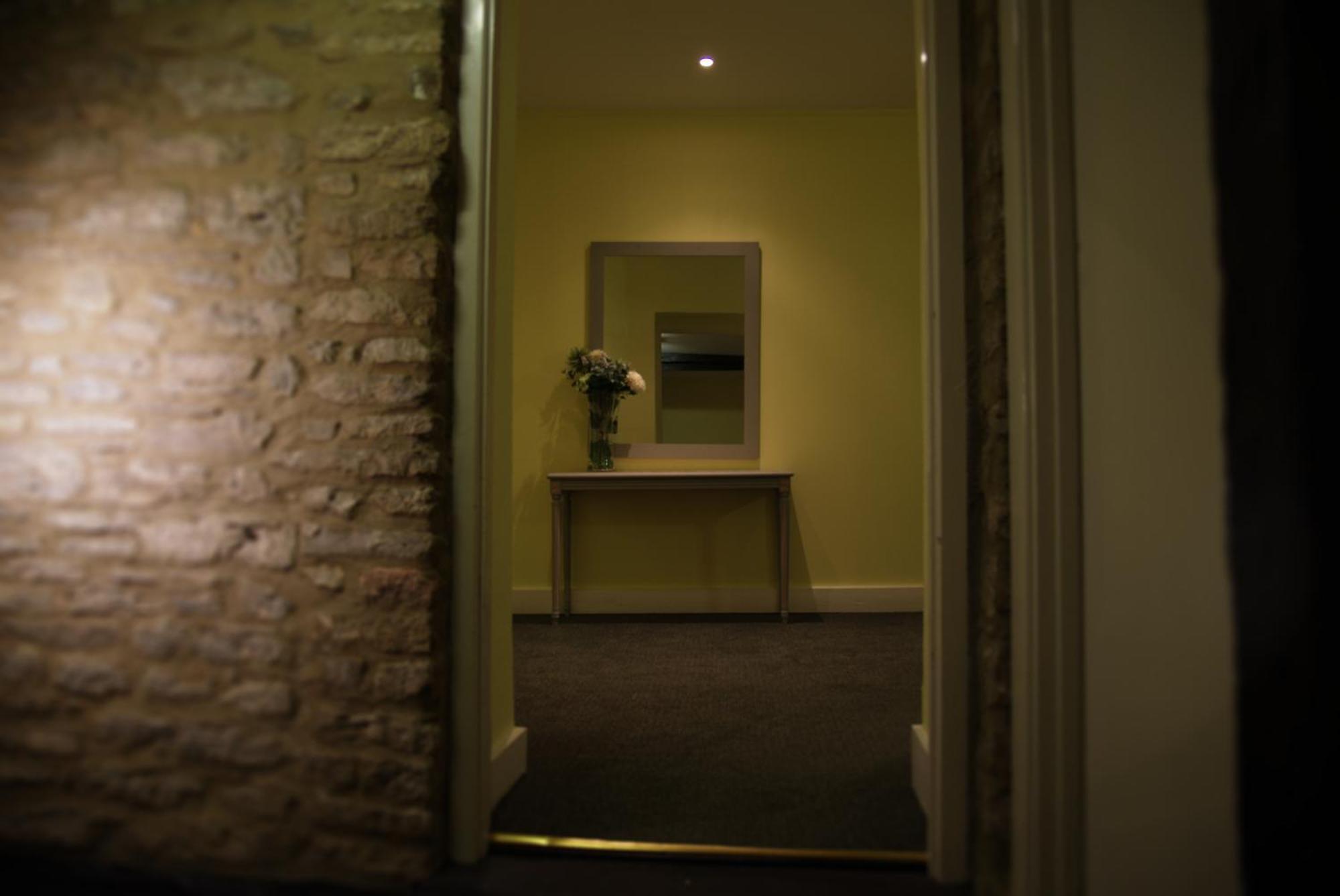 New Inn Hotel Lechlade Bagian luar foto