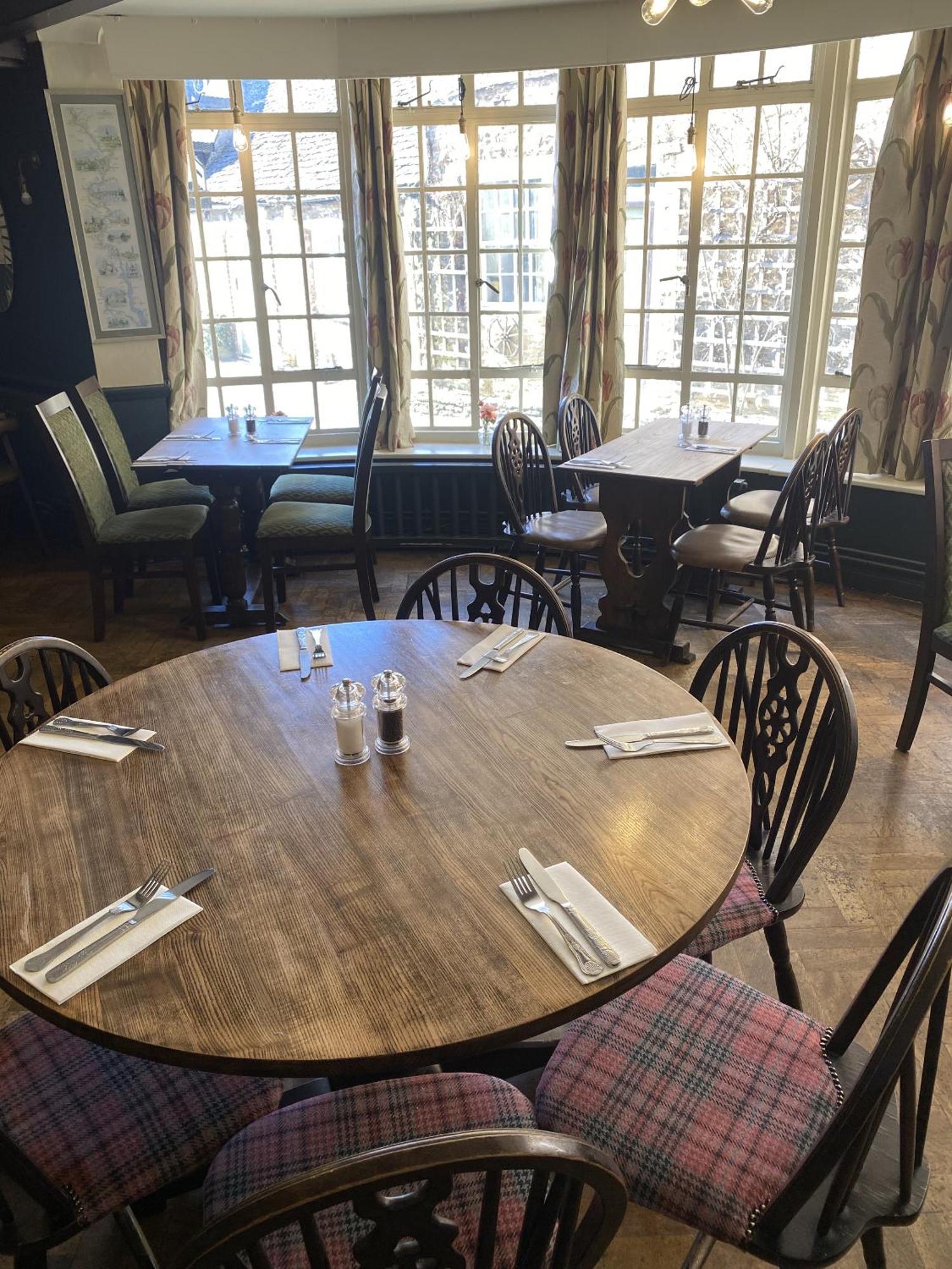 New Inn Hotel Lechlade Bagian luar foto