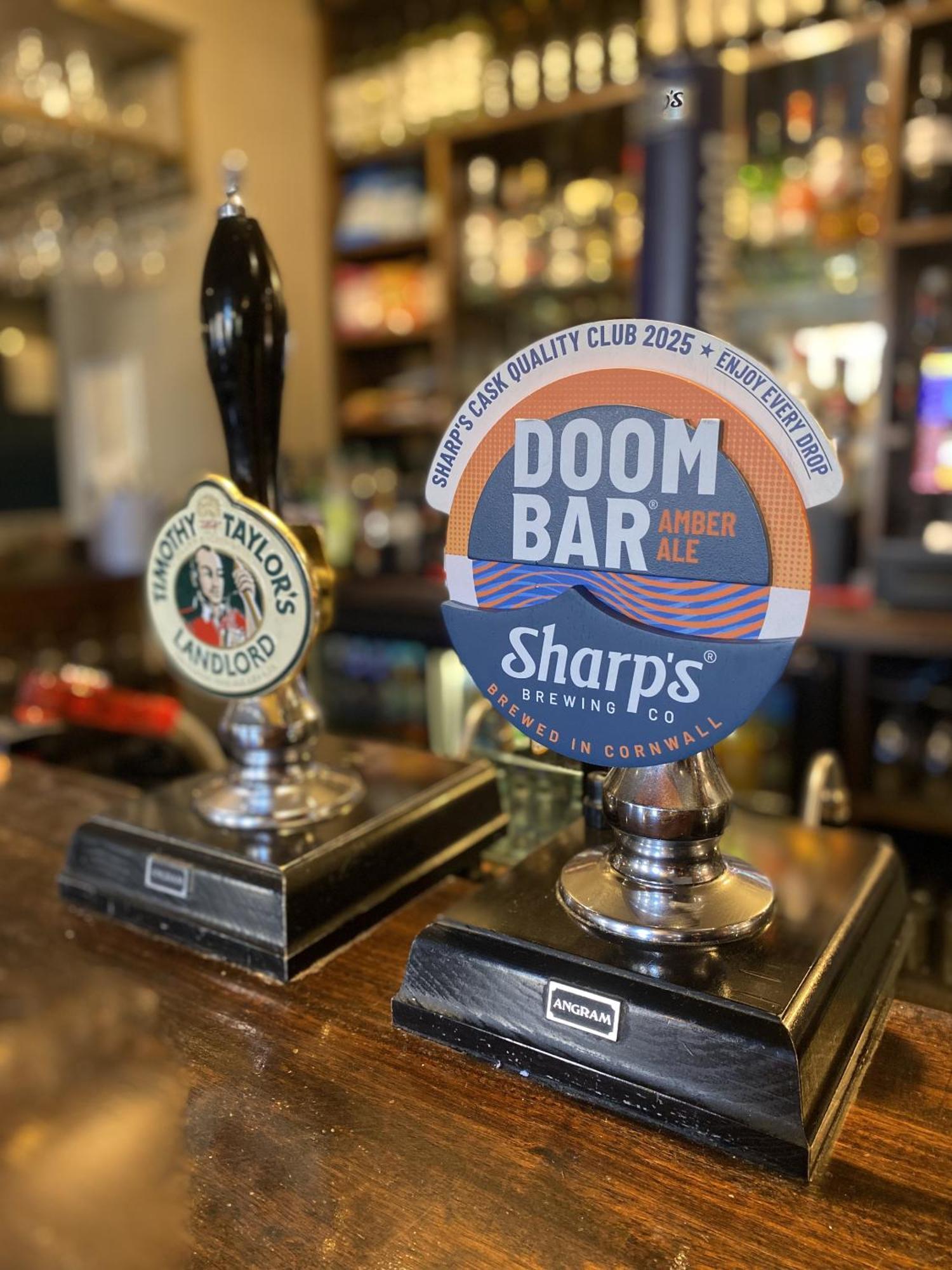 New Inn Hotel Lechlade Bagian luar foto
