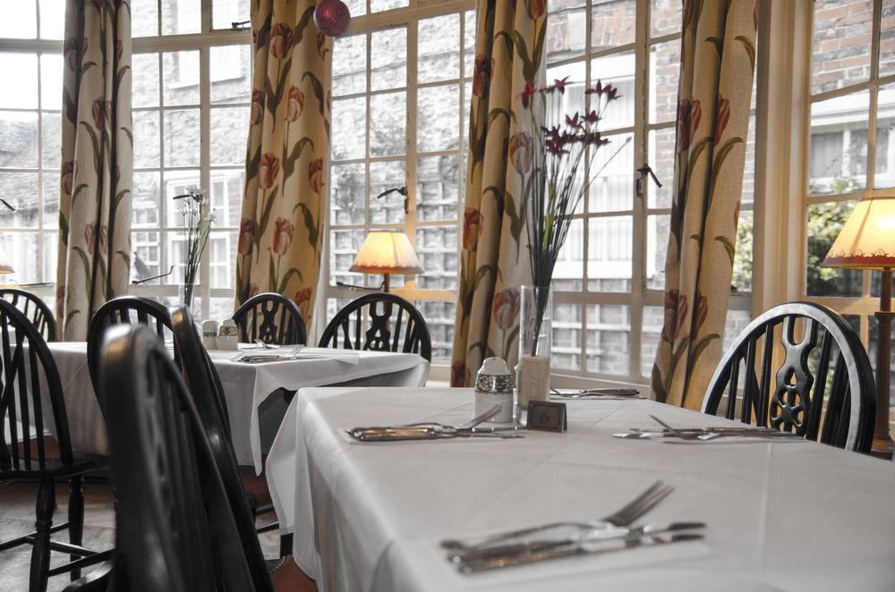 New Inn Hotel Lechlade Bagian luar foto